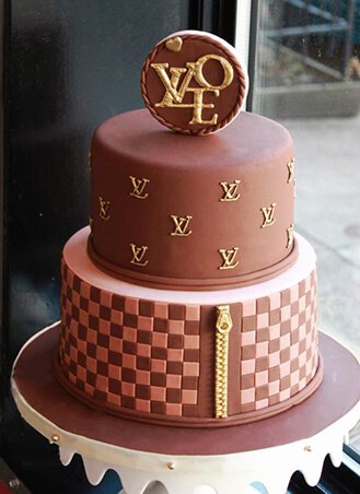 Tiered Louis Vuitton Logo Cake, 0 41337
