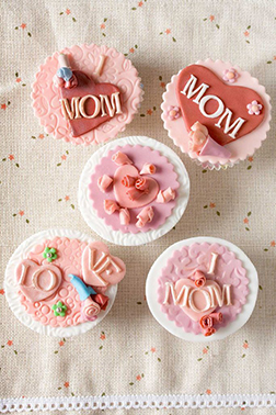 Love You Mom Cupcakes