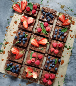 Fresh Berry Brownies